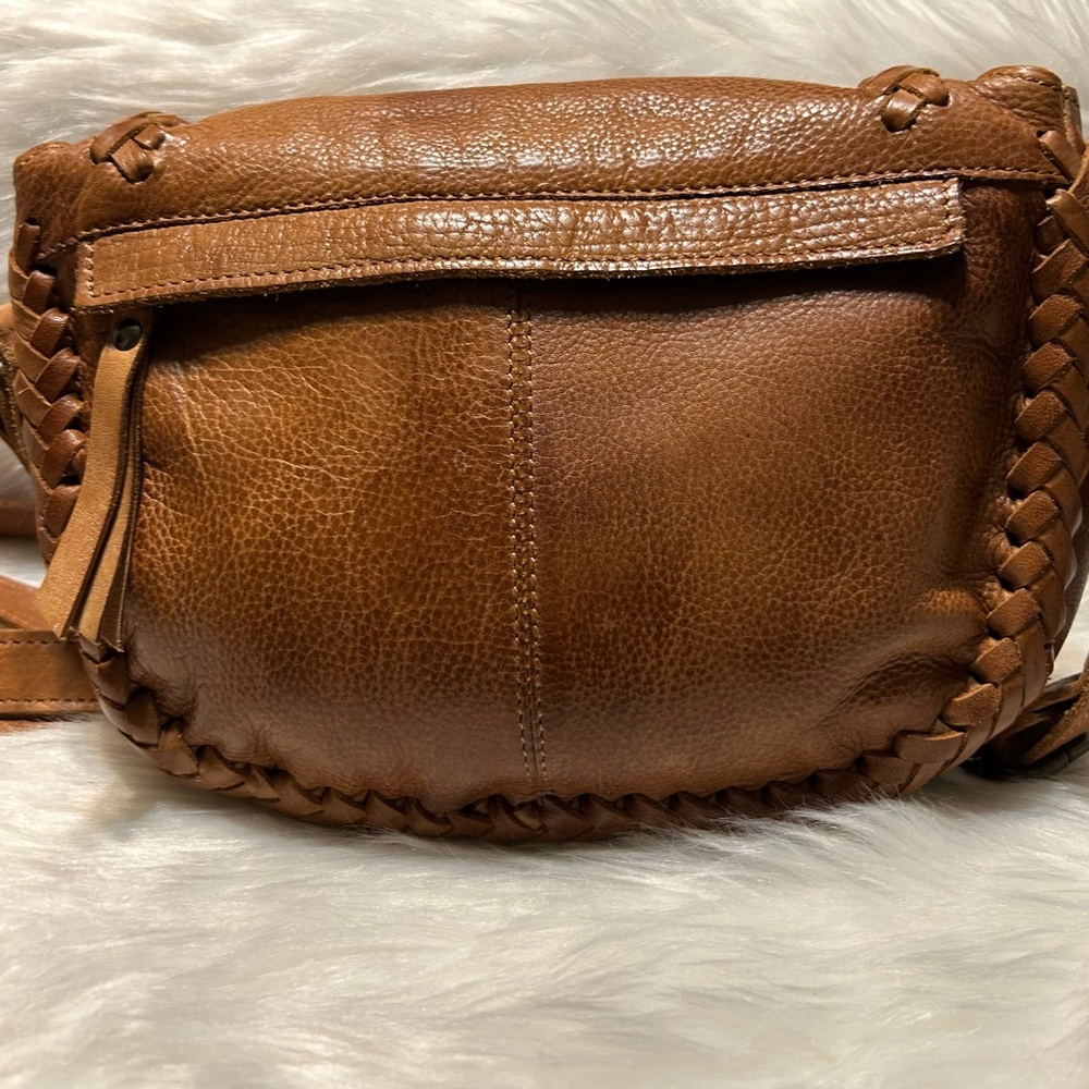LATICO NJ USA Basil Handcrafted Full Grain Leather Fold Over Crossbody Bag - Picture 5 of 15